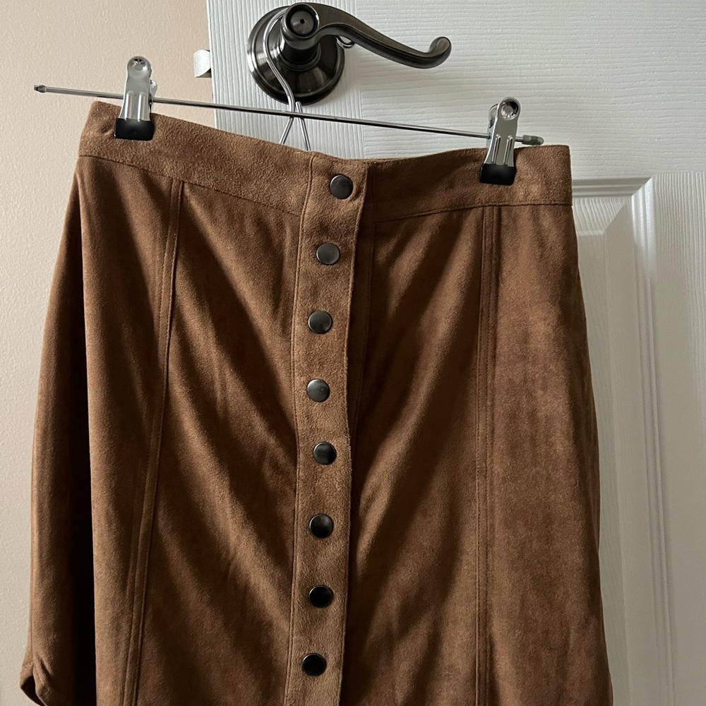 BB Dakota Tan Button-Front A-Line Skirt